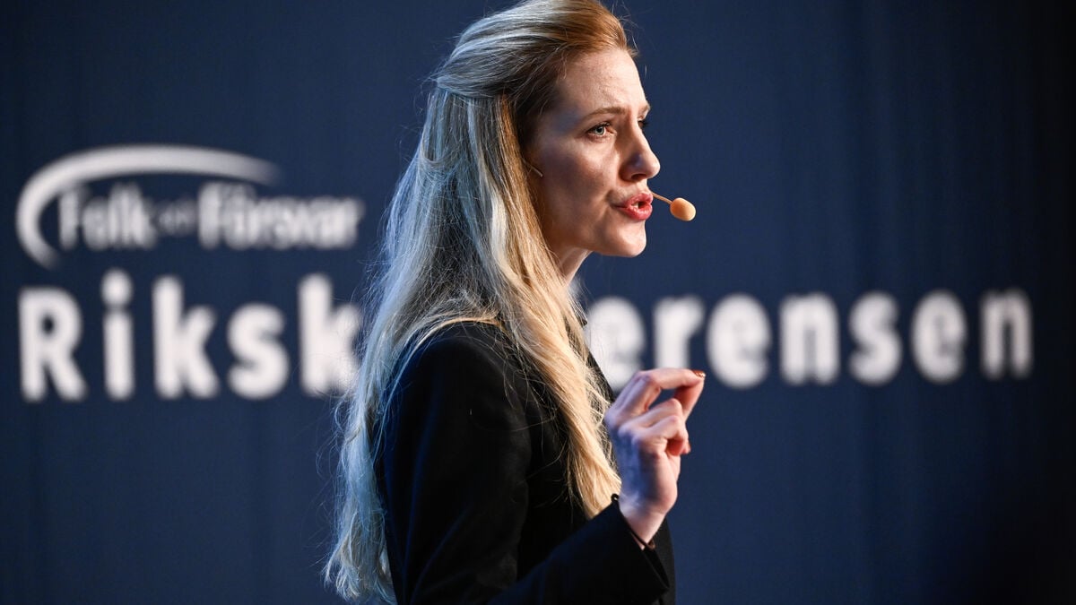 Ukraine's ambassador Svitlana Zalishchuk says the West has been too slow