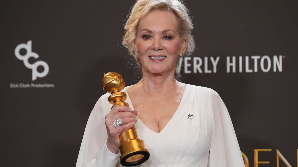 Stars protest ICE on the Golden Globes red carpet