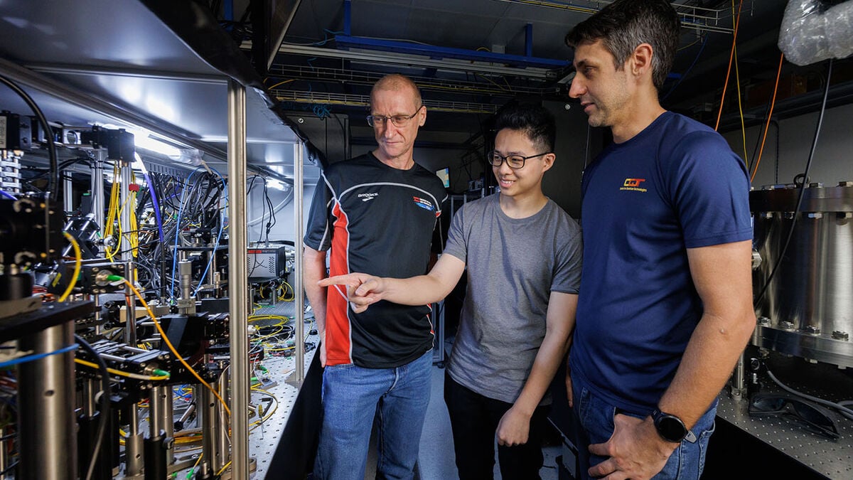 Scientists build atomic clock accurate to one second in 300 billion years