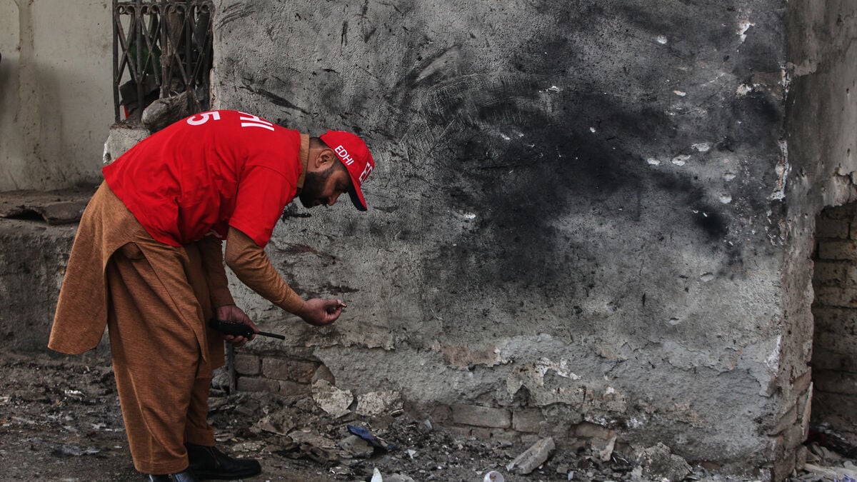 Several dead in suicide attack in Pakistan