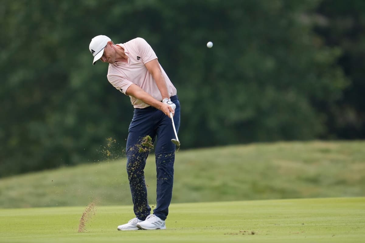 Åberg Maintains Momentum in USA Tour Playoffs