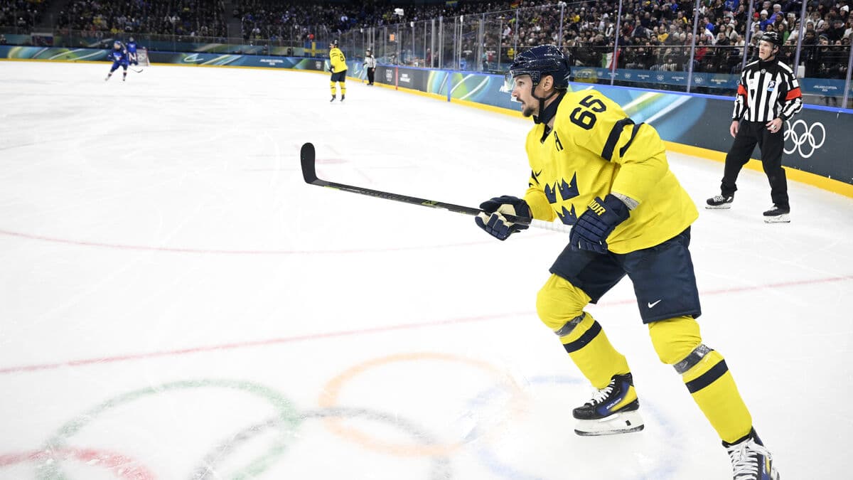 The Star Last Night - Now we know we are alive as Sweden's 60 shots were an Olympic record in 5–2 win over Italy