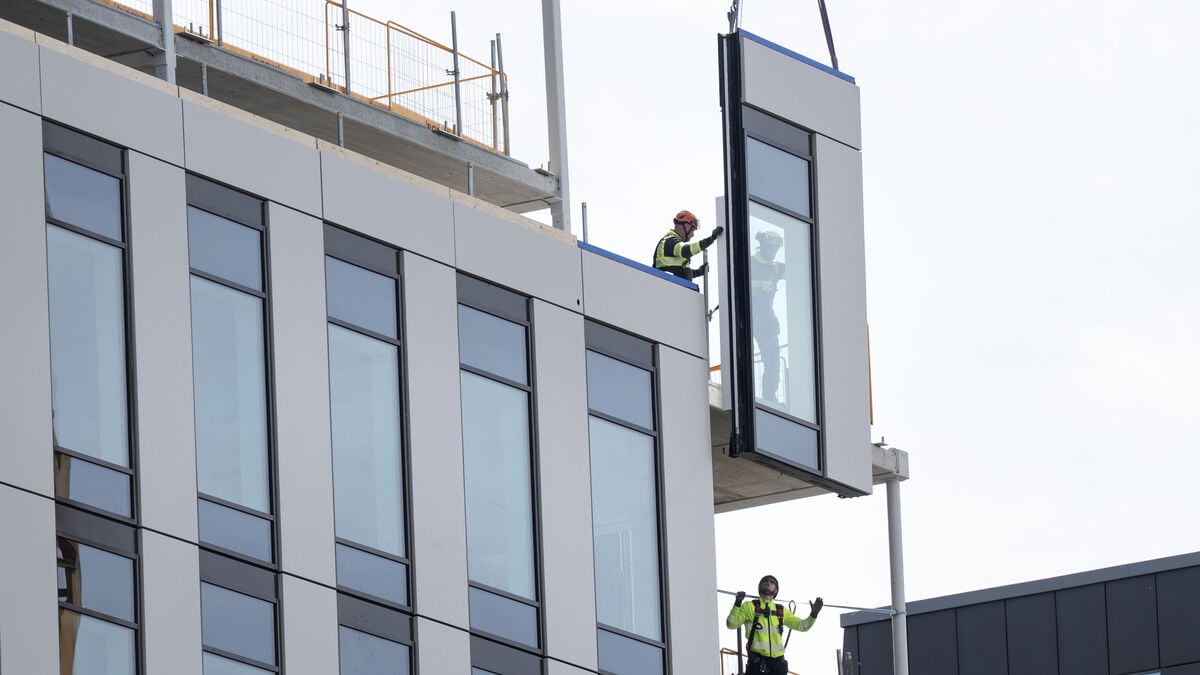 Construction Layoffs Fall by a Third, but Bankruptcies Rise in Sweden