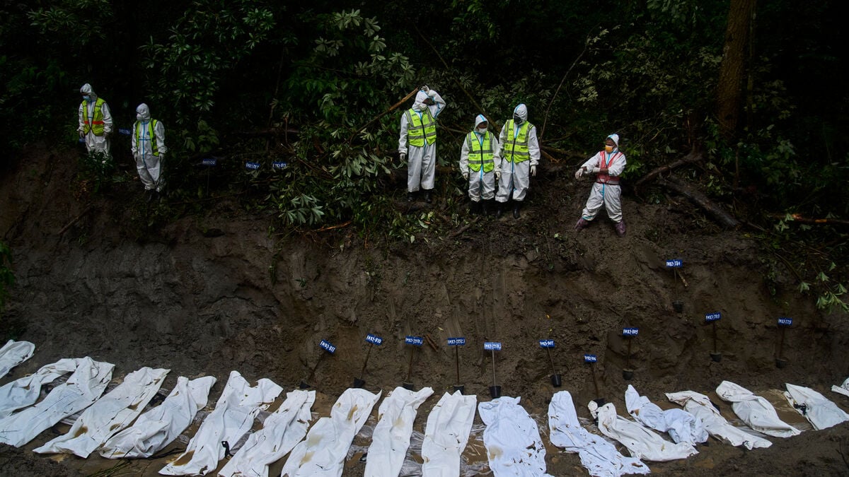 Over 1,200 dead after massive Himalayan landslide, thousands still missing