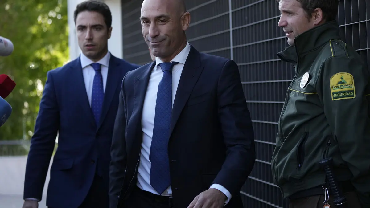 Rubiales attacked with eggs – by his uncle