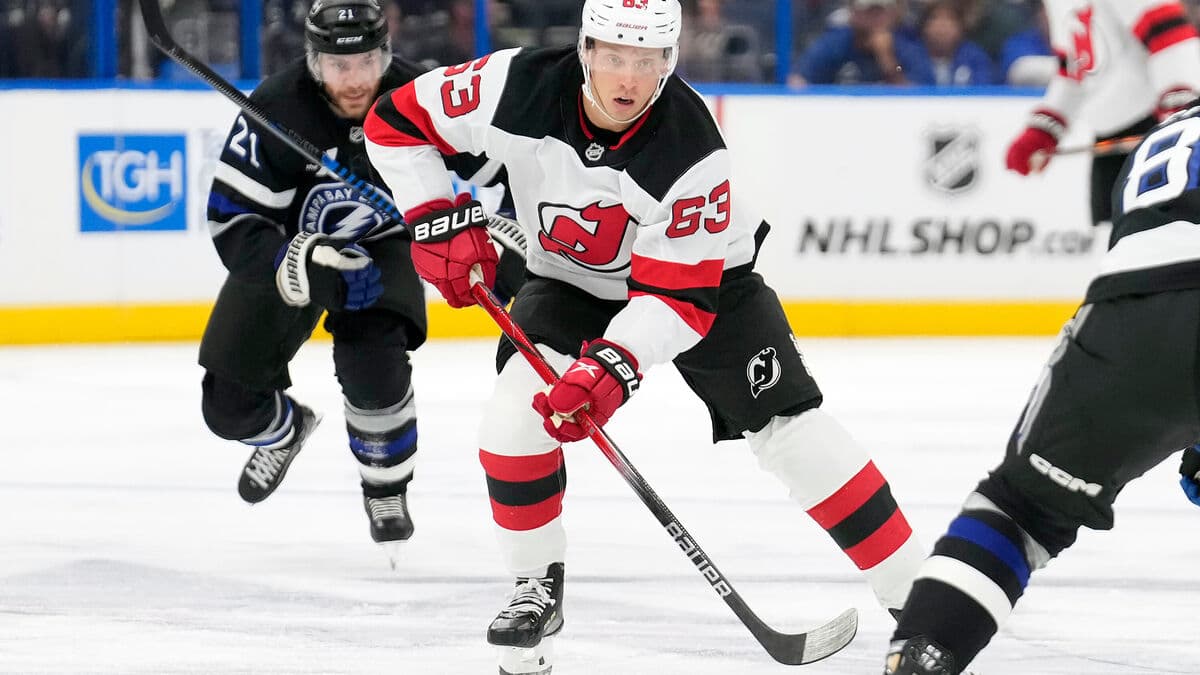 Jesper Bratt Leads New Jersey to Sixth Straight Win Over Minnesota