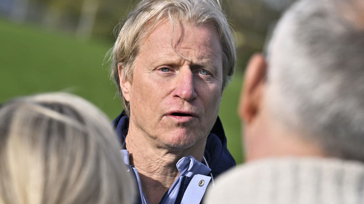 National Team Manager Criticizes Disrespectful Fan Behavior