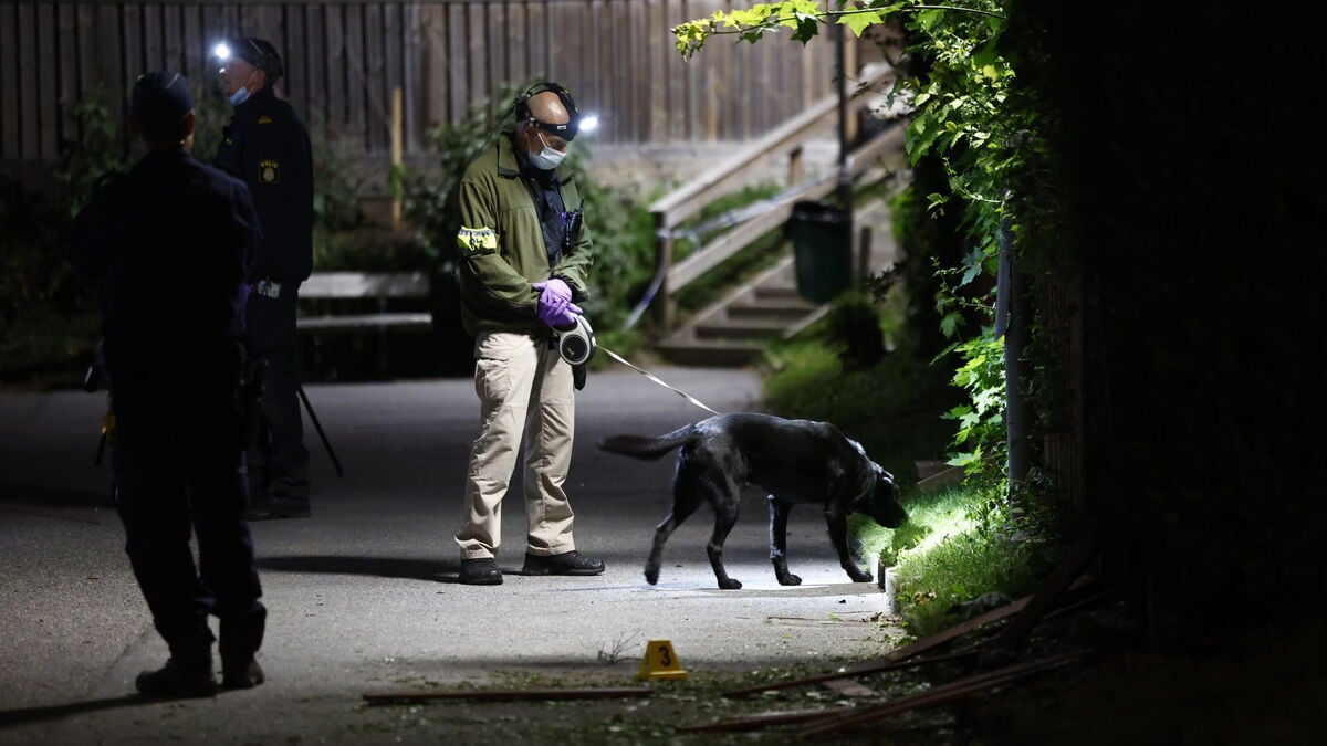 Explosion outside home in Södertälje, minor damage reported