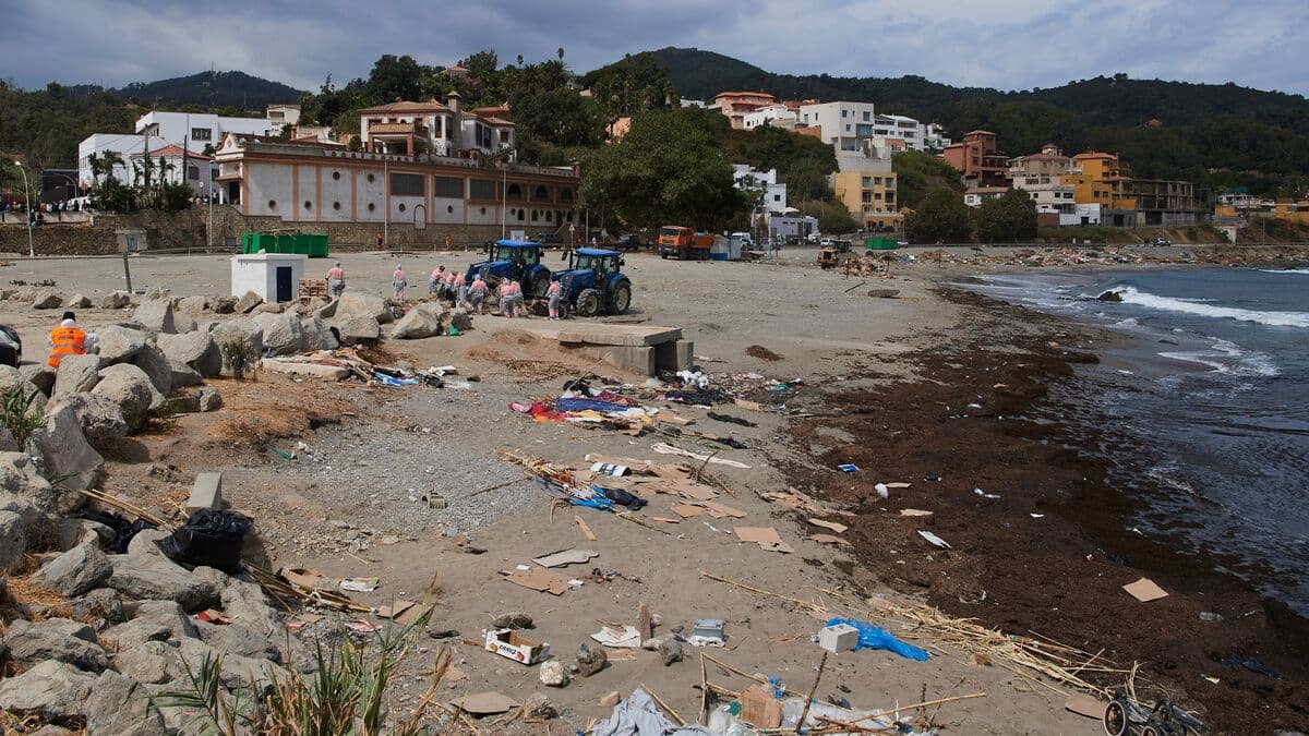 Spain arrests five men over migrant smuggling from Ceuta