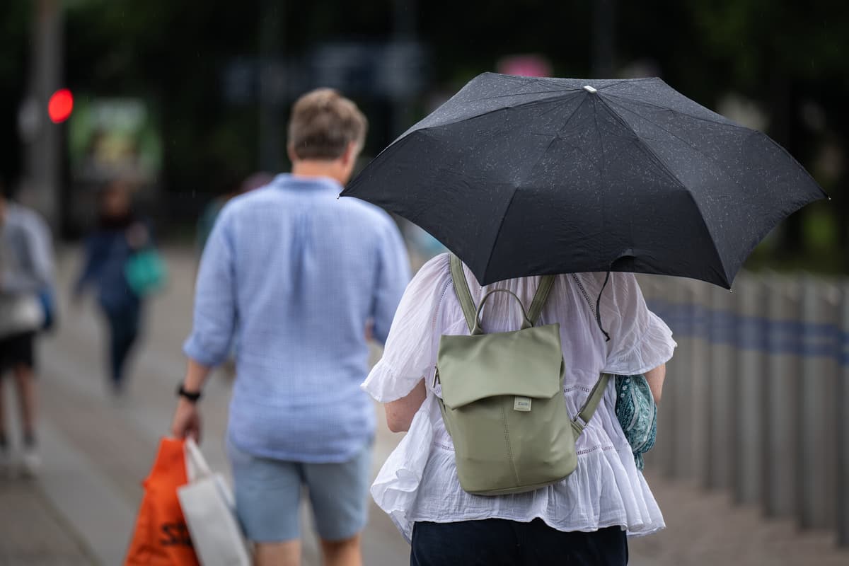 SMHI Warns of Heavy Rain and Flood Risk in Western Sweden