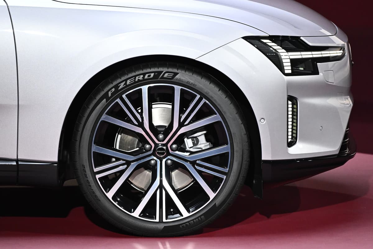 Volvo Recalls Thousands of Cars in Sweden for Brake Software Issue