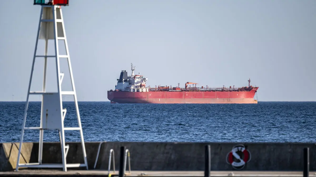 Suspected shadow fleet vessel Jin Hui banned from sailing