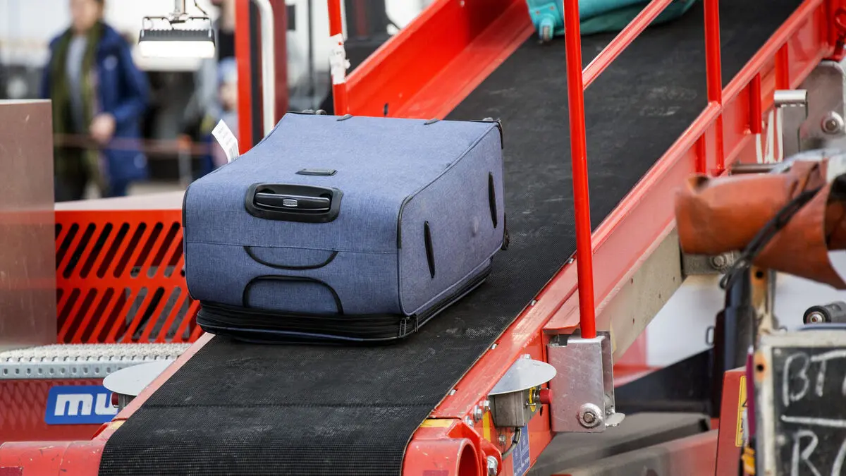 New rules for hand luggage postponed
