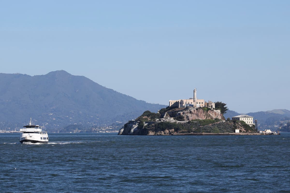 Trump Proposes Alcatraz Renovation to Address Crime and Violence