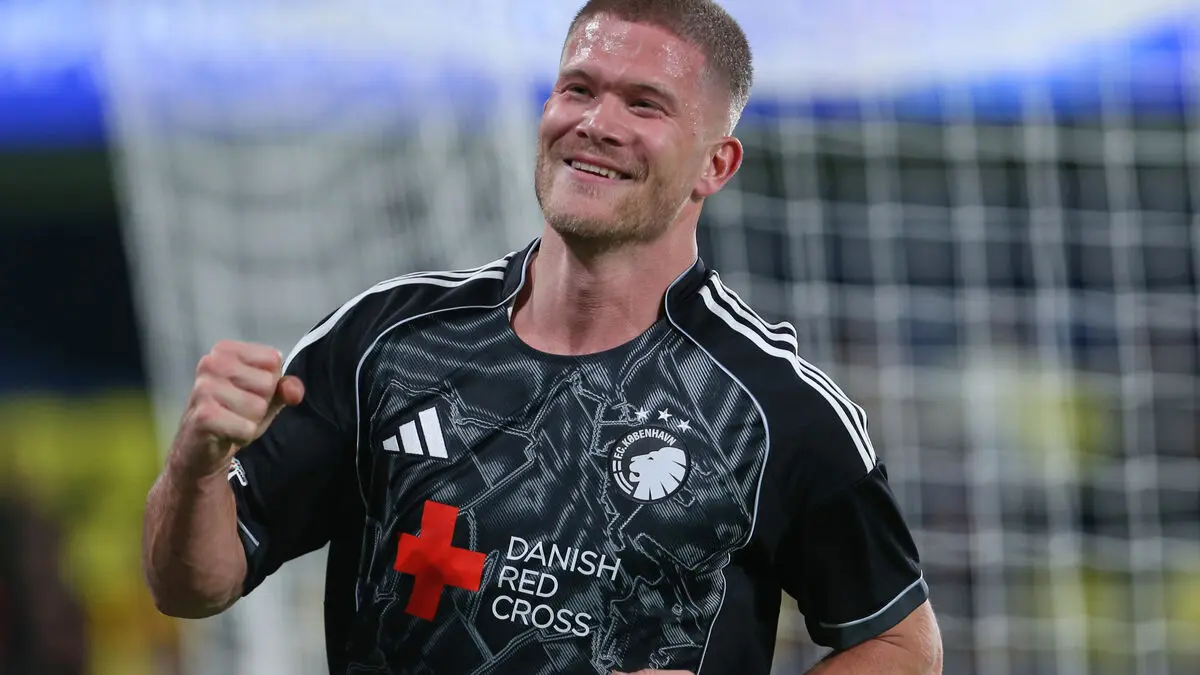 Played the wrong anthem – then FCK roared