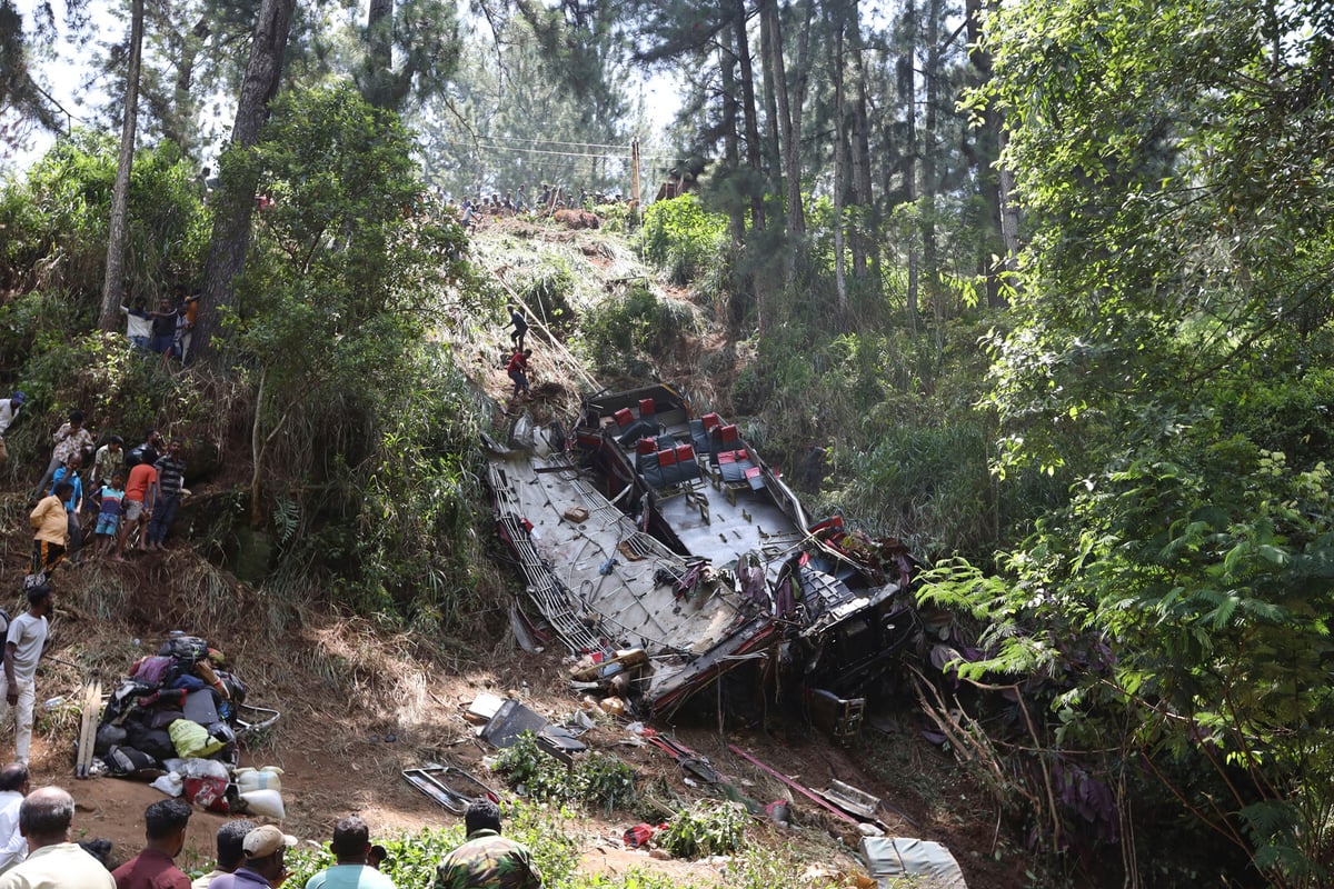 Over 20 Killed in Sri Lanka Bus Crash Near Kotmale