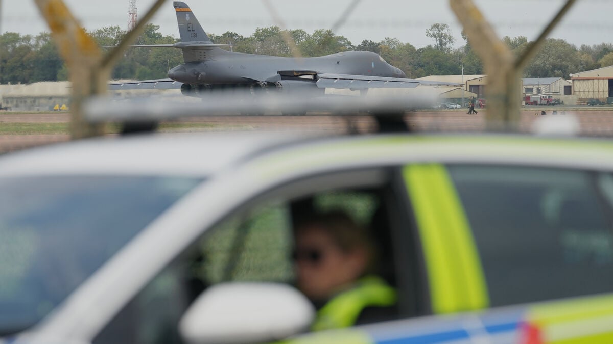No explosives found after arrests outside UK air base, police say