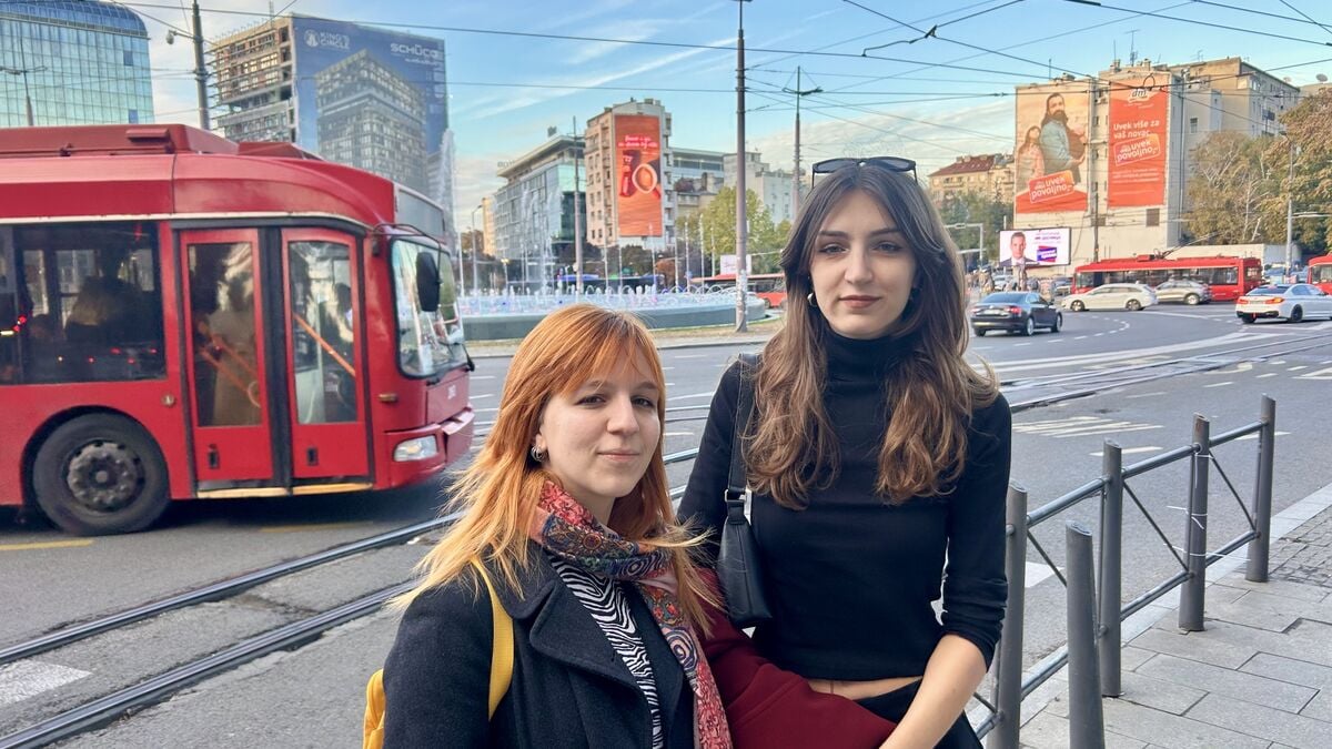 Serbian Voters See Hope for Change as Student List Challenges Vucic’s Party