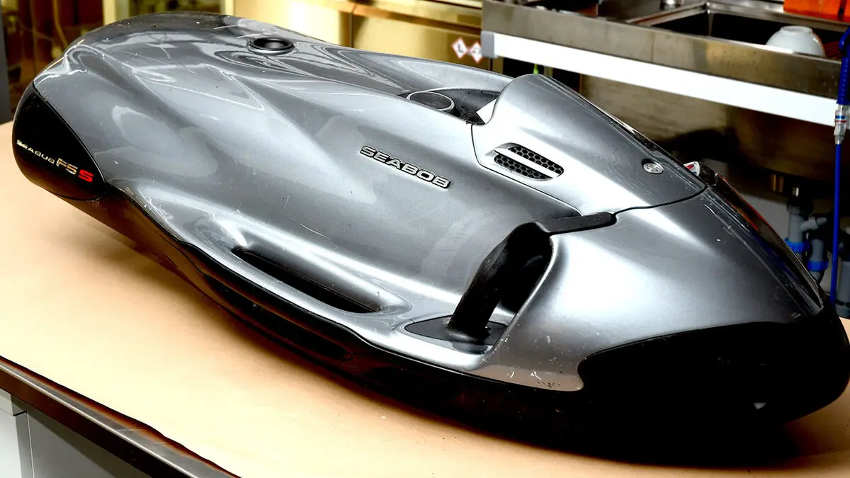 Frogmen smuggled drugs – three charged