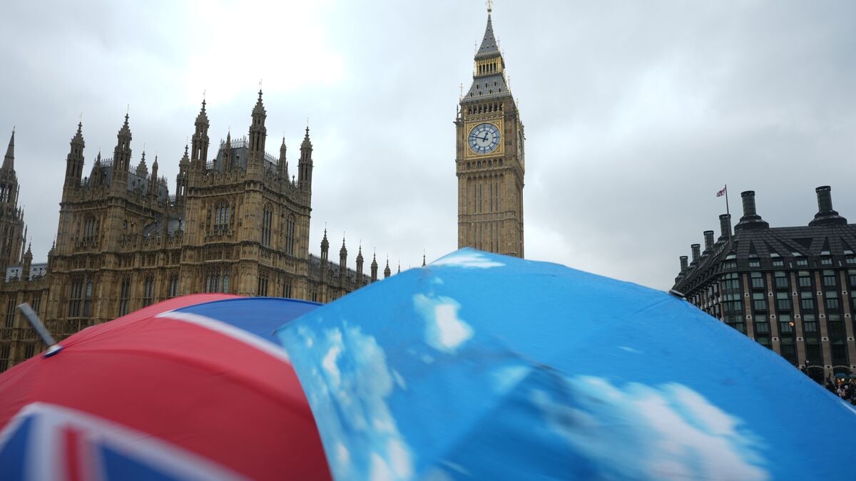 UK inflation rises more than expected to 3.5% in September