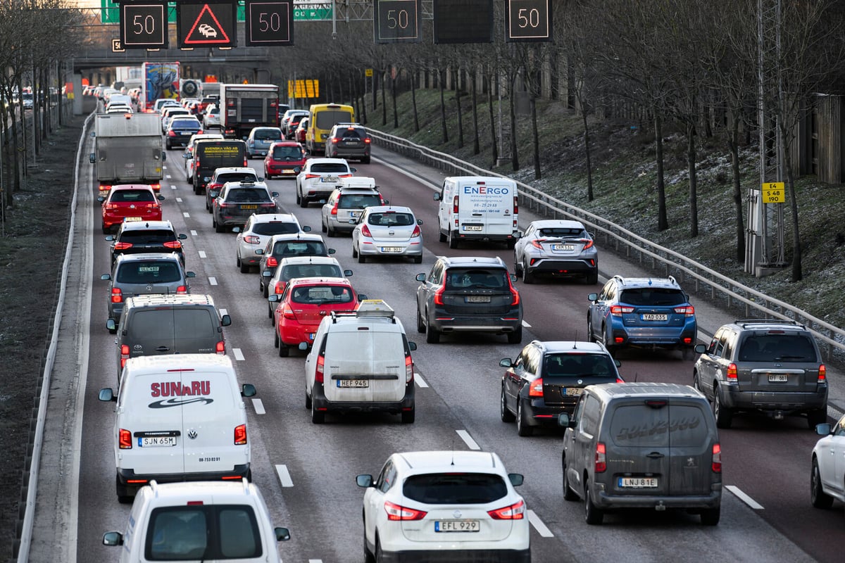 Trump's Global Car Tariffs Begin as Broader Trade Measures Loom