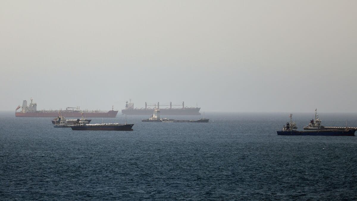 UN to evacuate more than 11,000 sailors stuck on ships in the Gulf