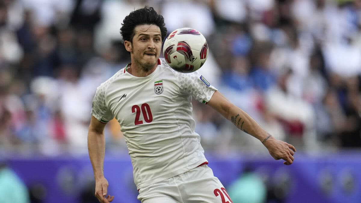Iranian media: Sardar Azmoun suspended after Instagram photo with United Arab Emirates prime minister