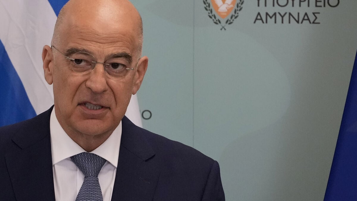 Ukrainian drone found in the sea off Greece, says Greek Defense Minister