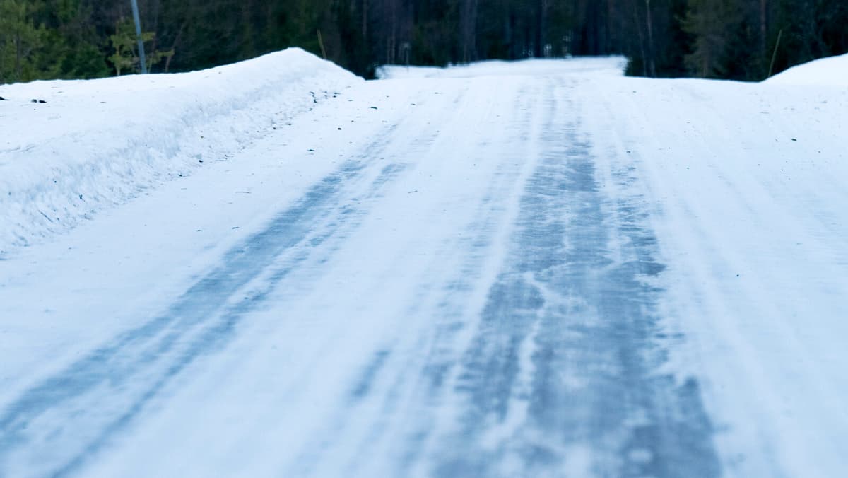 Slippery Roads Deceive During Sports Break Traffic