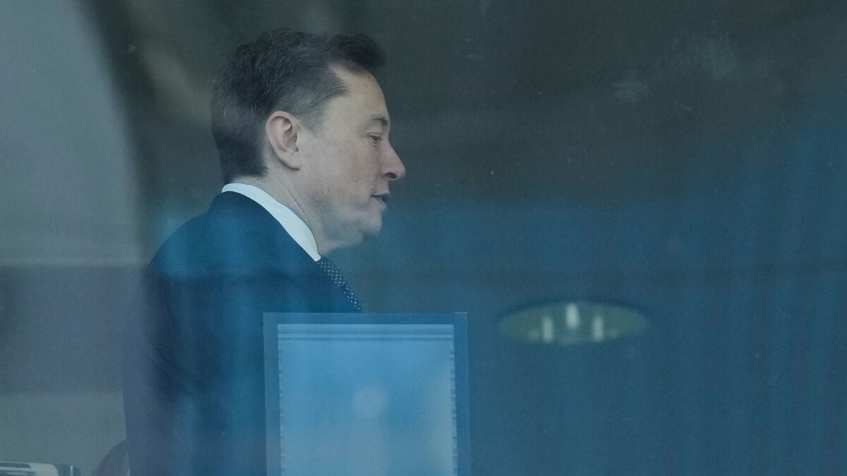 Musk backs away from OpenAI founders after federal jury rules 2024 suit time-barred