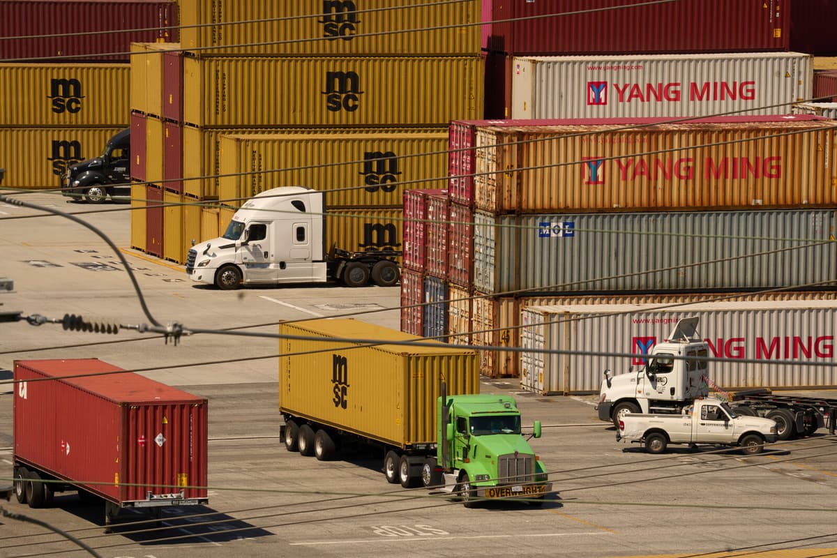 US Trade Deficit Surges to Record 162 Billion Dollars in March