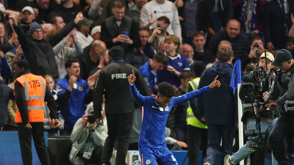 Liverpool Falls to Chelsea in Extra Time for Second Straight Loss