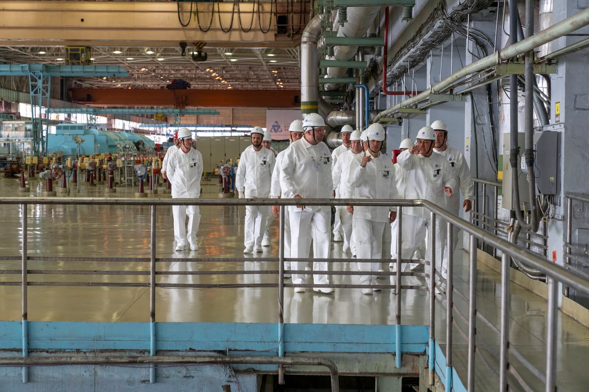 Russia to Construct Major Nuclear Power Plant in Iran