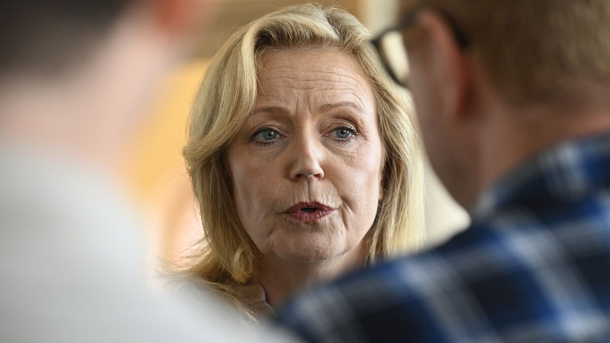 Business leaders pressure Center Party to keep tax promises
