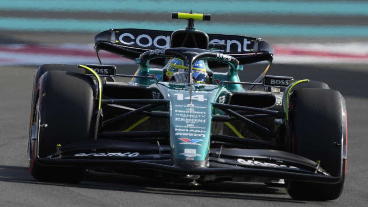 Aston Martin cuts 600 jobs after billion-dollar blow