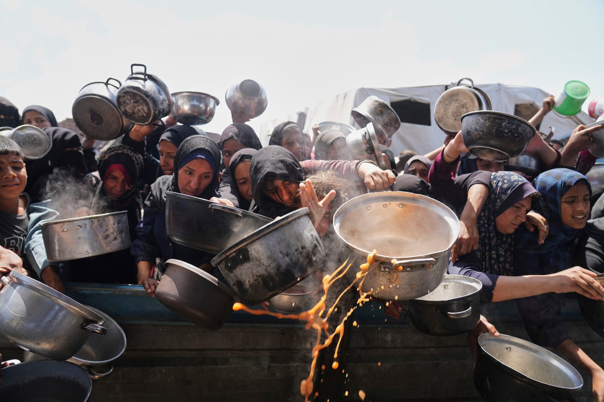 Gaza's Ongoing Crisis: Desperation Amid Bombings and Shortages