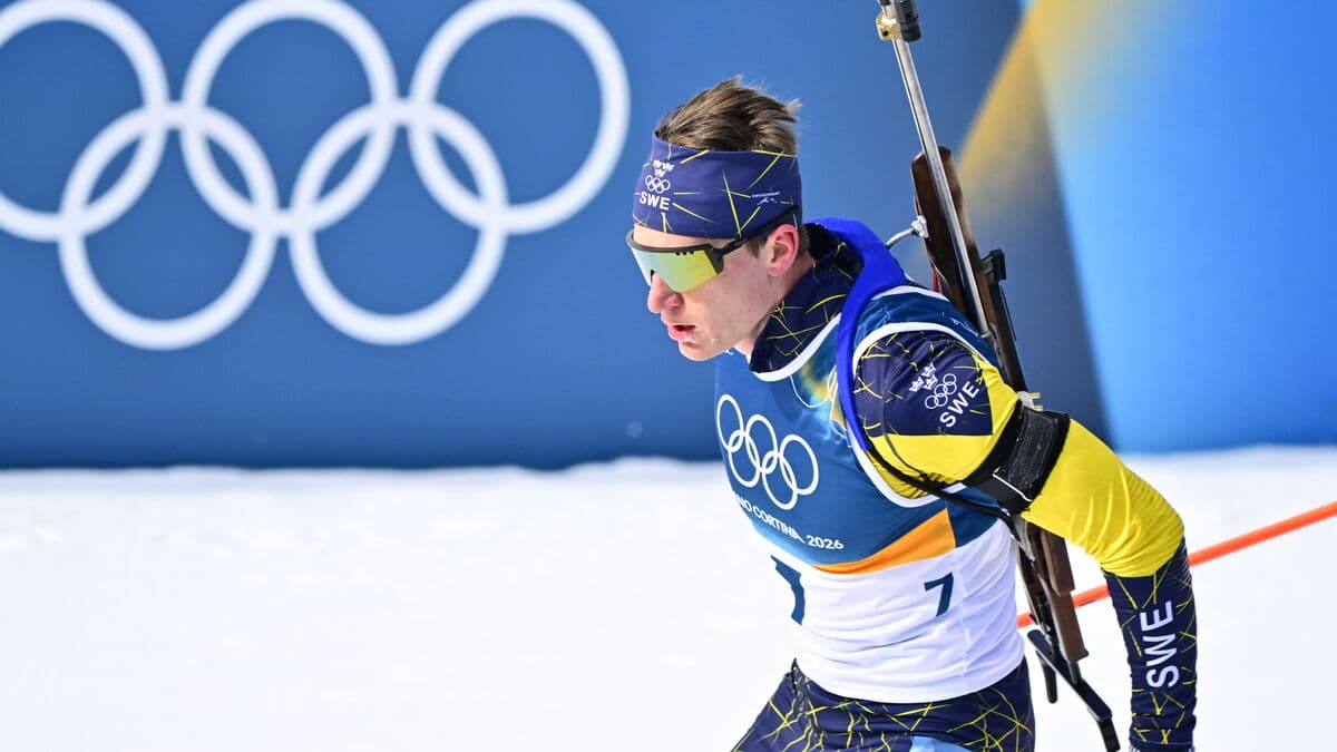 Here is the Swedish biathlon relay team running for a medal