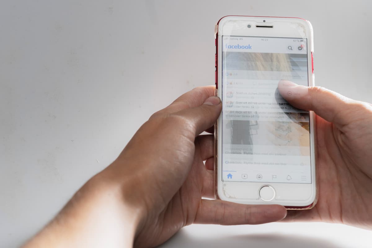 Student Housing Scam: Nora Deceived and Threatened