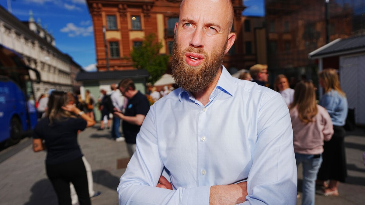 Minister posts raw SVT interview, drawing criticism over media attacks
