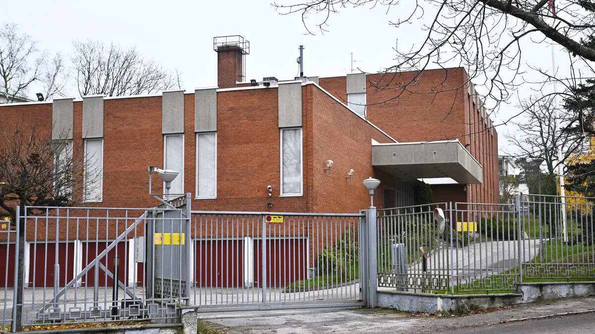 Damage to Russian mission