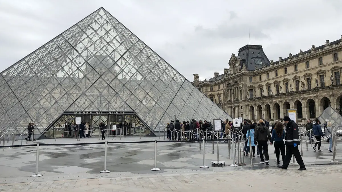 The Louvre shocks price hike for non-Europeans