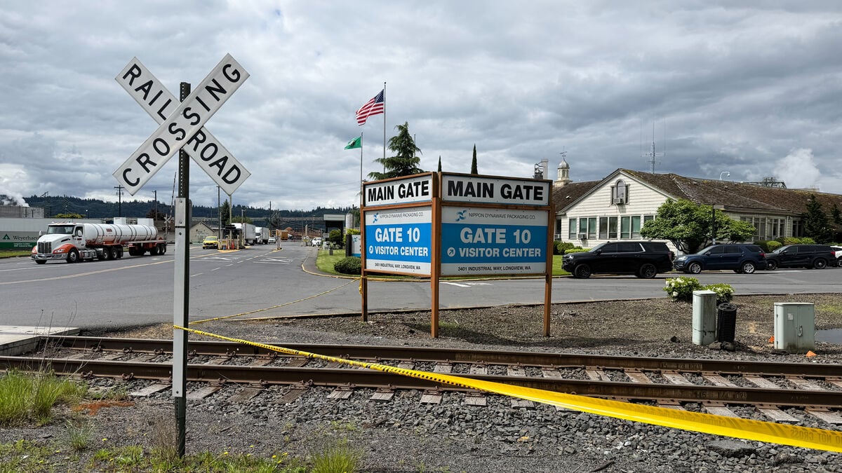 Deaths reported after explosion at Longview paper mill in Washington state