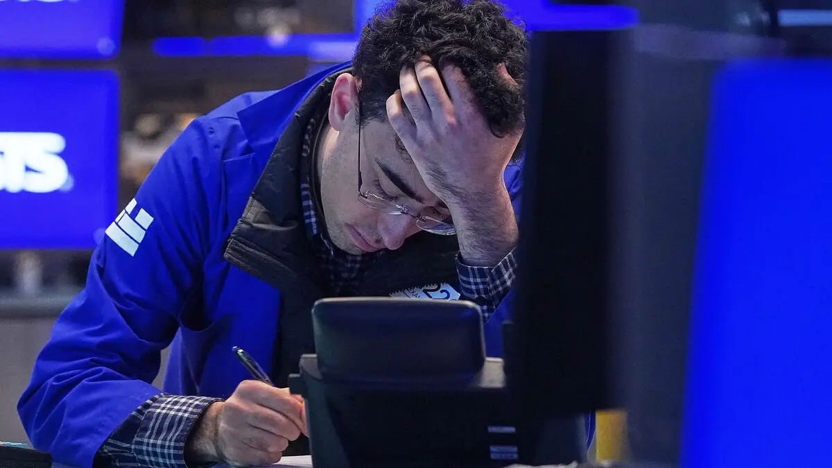 Mixed performance on US stock market as S&P 500 hits new record