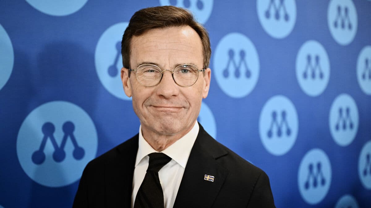 Kristersson: "Welcome to the party leadership circle"