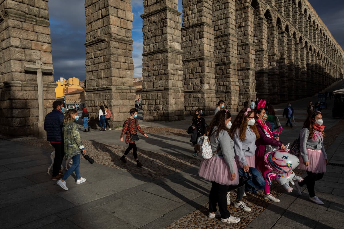 British Tourist Dies After Fall from Segovia Aqueduct Viewpoint