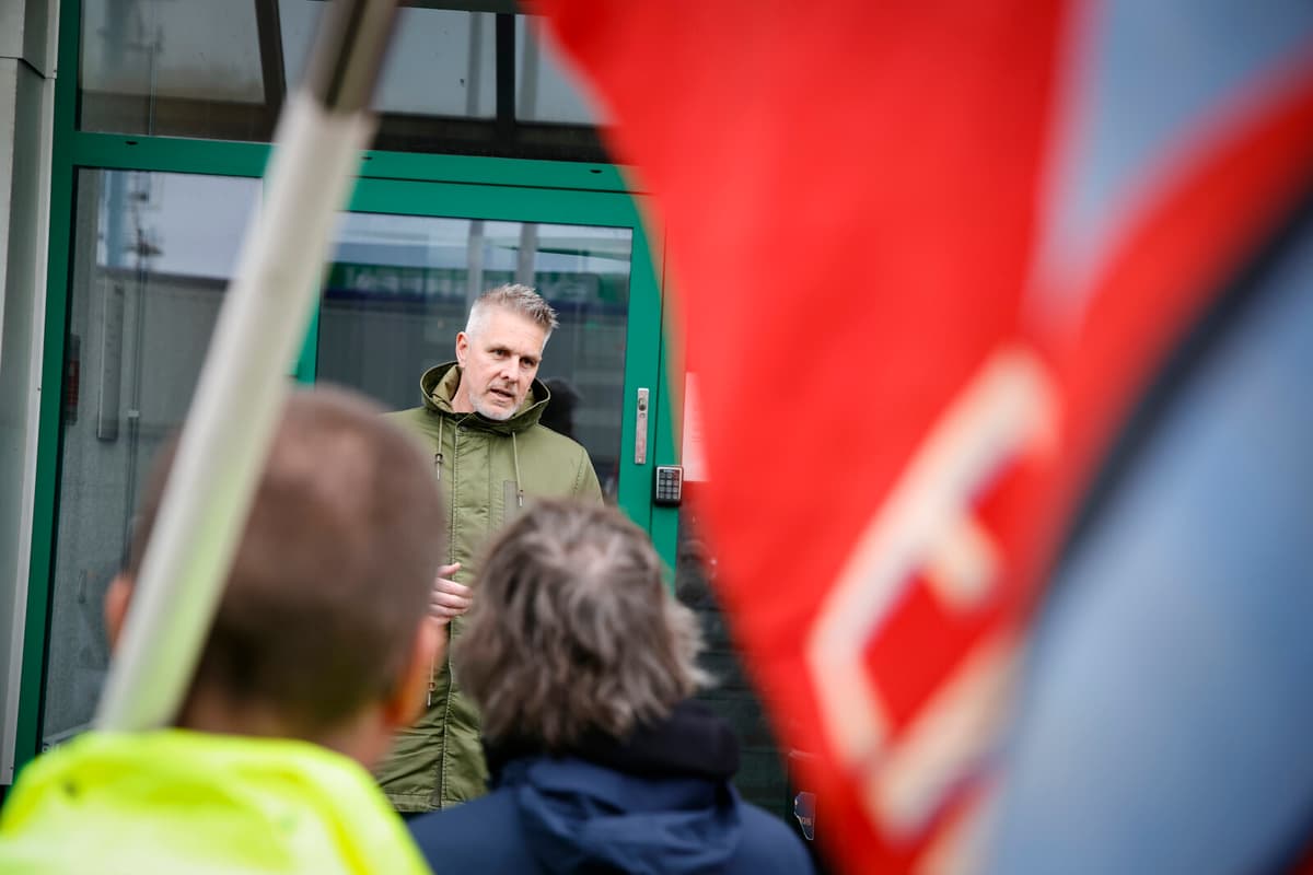 Swedish Dockworkers Strike Begins Despite Transport Agreement