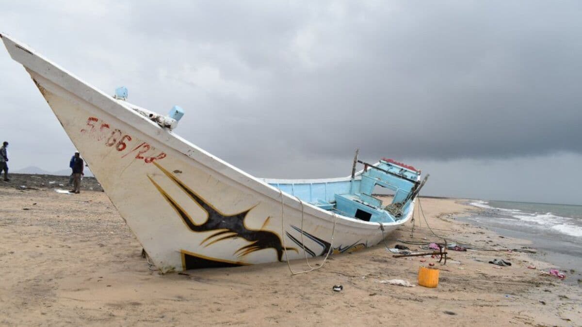 Migrant boat capsized between Horn of Africa and Arabian Peninsula, at least nine dead and 45 missing