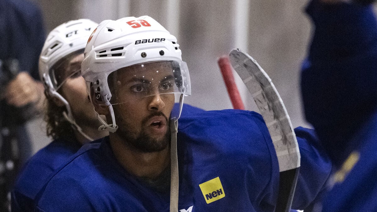 NHL Veteran Oliver Kylington Joins Djurgården in SHL Return