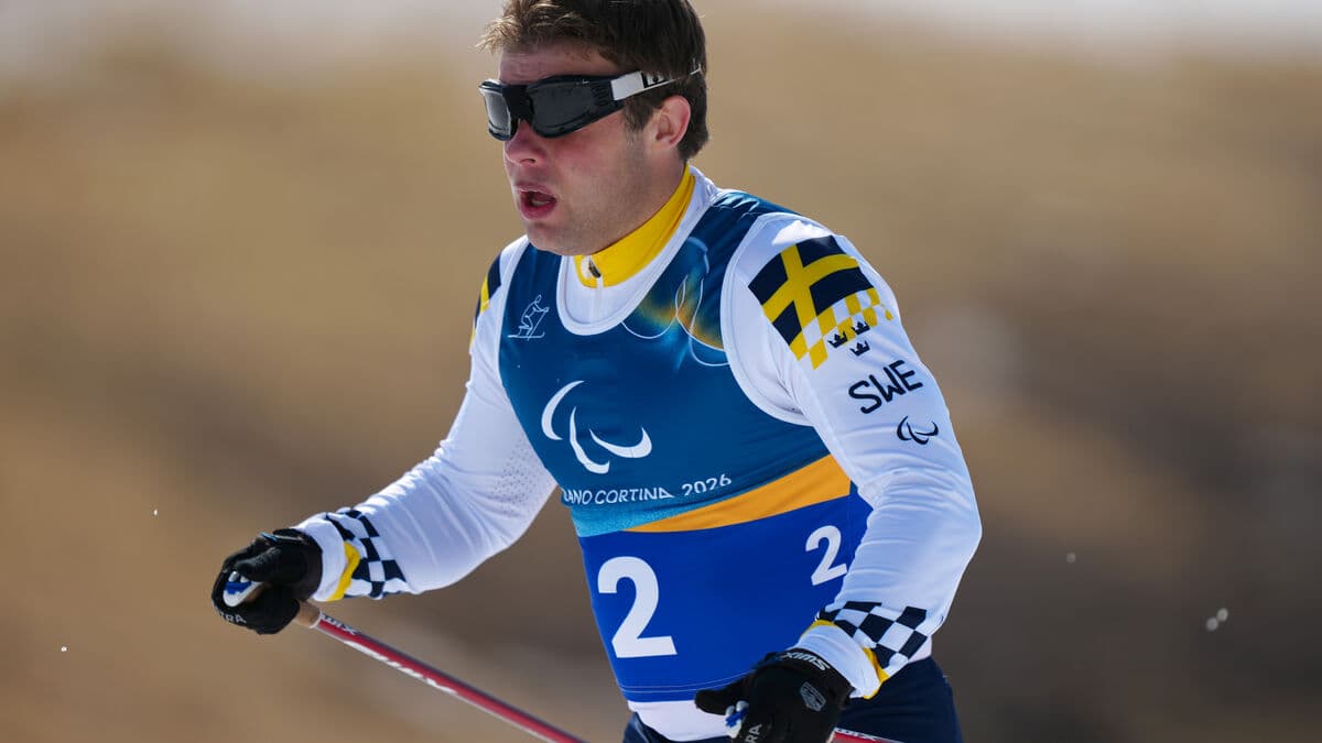 Modin misses mixed relay due to worn trachea