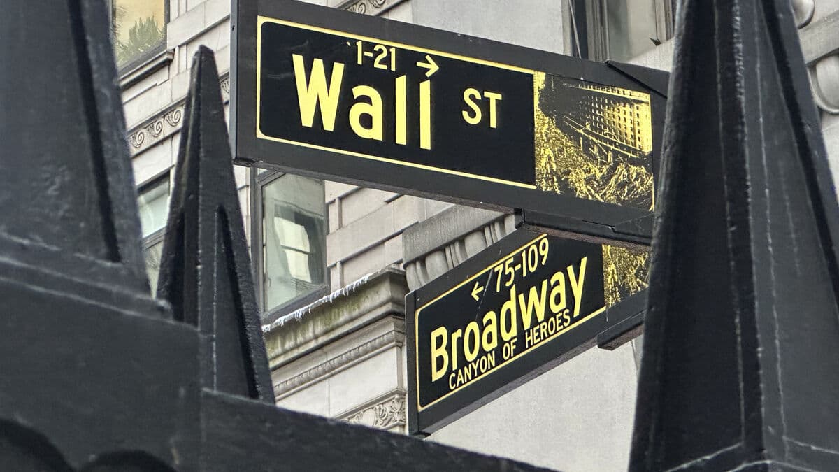 Down on Wall Street - heavy for technology companies